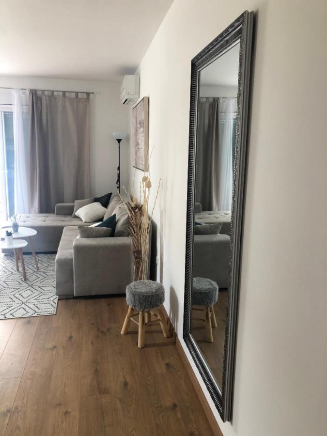 Apartment Flora มาคาร์สกา ภายนอก รูปภาพ
