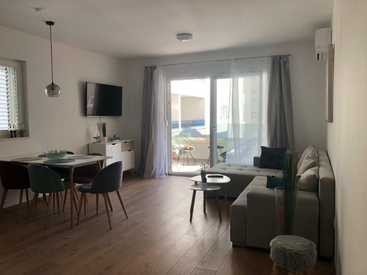 Apartment Flora มาคาร์สกา ภายนอก รูปภาพ